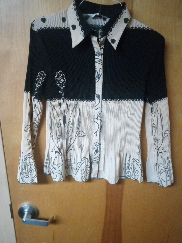 Stylish Women's Long Sleeve Blouse in Size XL