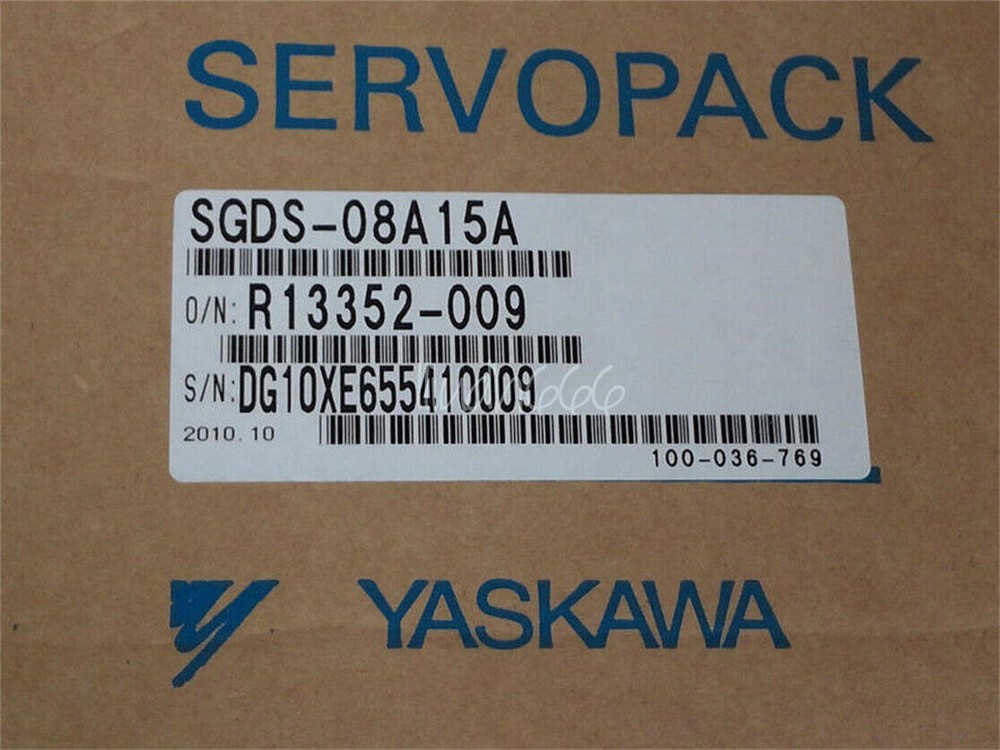 NEW ONE in box Yaskawa SGDS-08A15A AC Servo Drive