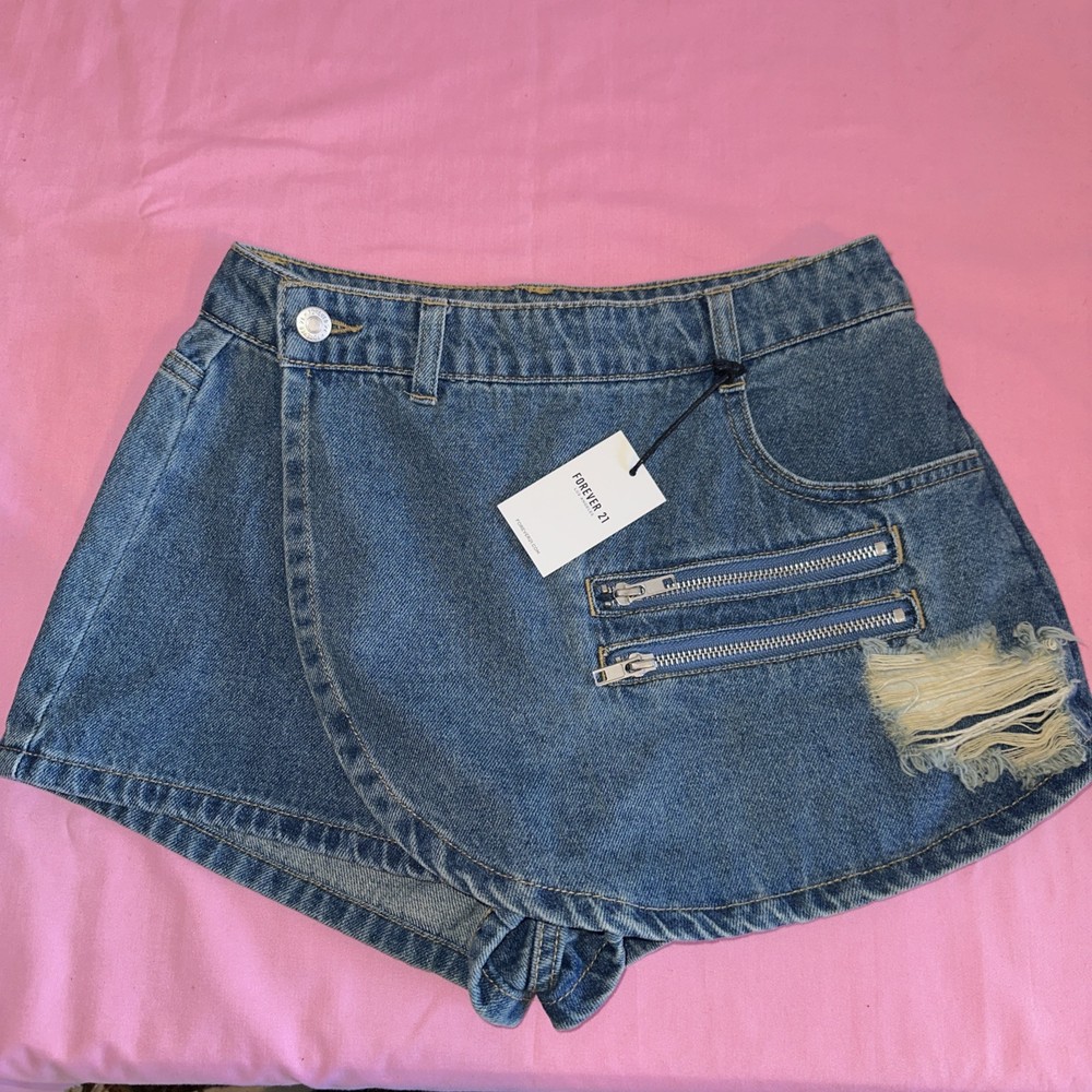 Forever 21 Jean Skort Womens Size SmallSide Zip Medium Wash Denim Belted Pockets