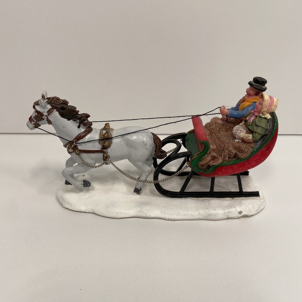 2006 LEMAX Sleigh Ride Couple #63571 Table Accent Christmas Village-image