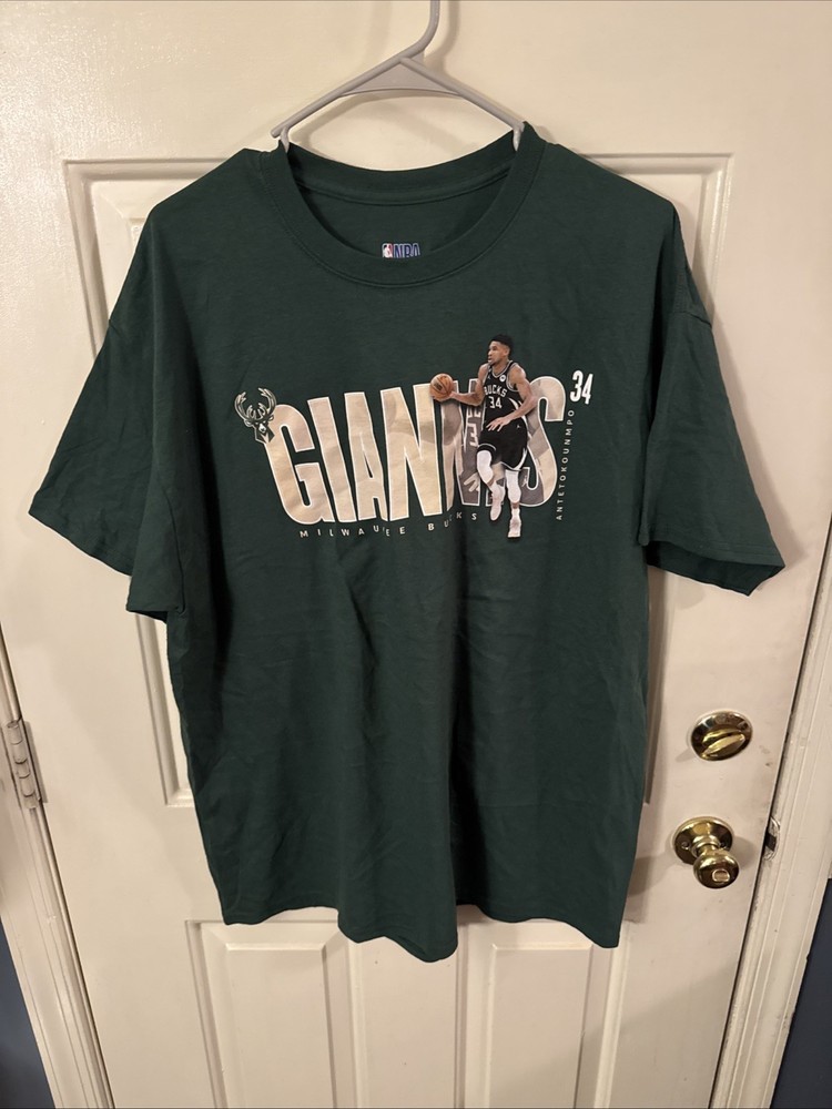 NBA Milwaukee Bucks #34 Giannis Antetokounmpo Men's T-Shirt in Green, XL