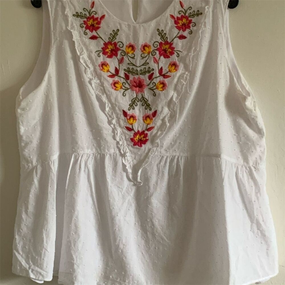Time & Tru Womens White Embroidered Swiss Dot XXL Sleeveless Blouse