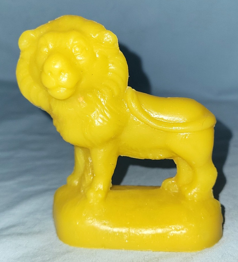 Vintage Mold-A-Rama Lion Milwaukee County Zoo