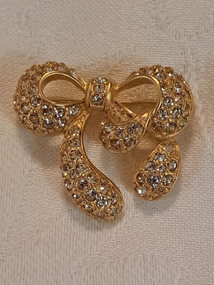 Vintage Signed Nina Ricci Goldtone Rhinestones Bow Brooch Pin
