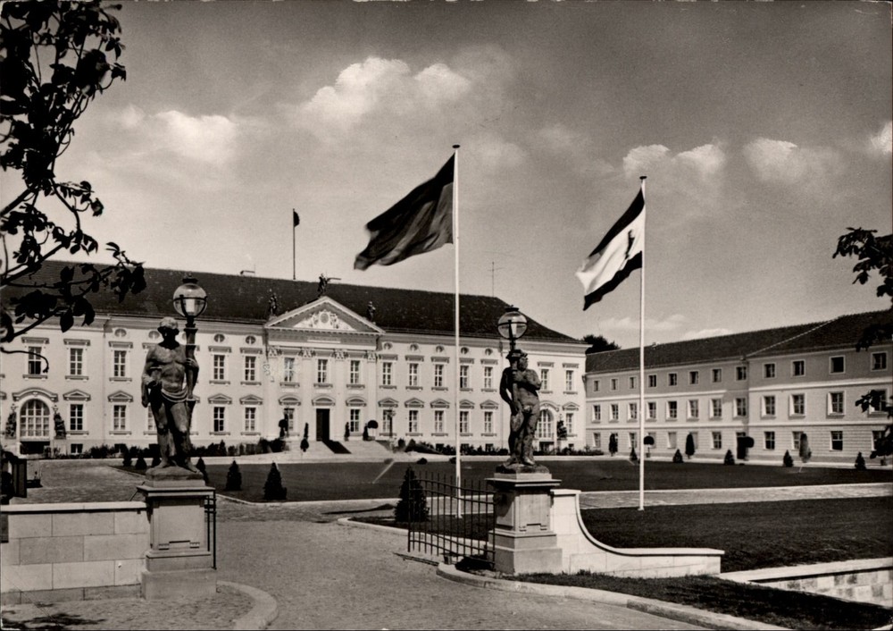RPPC Schloss Bellevue Berlin Germany vintage postcard c649