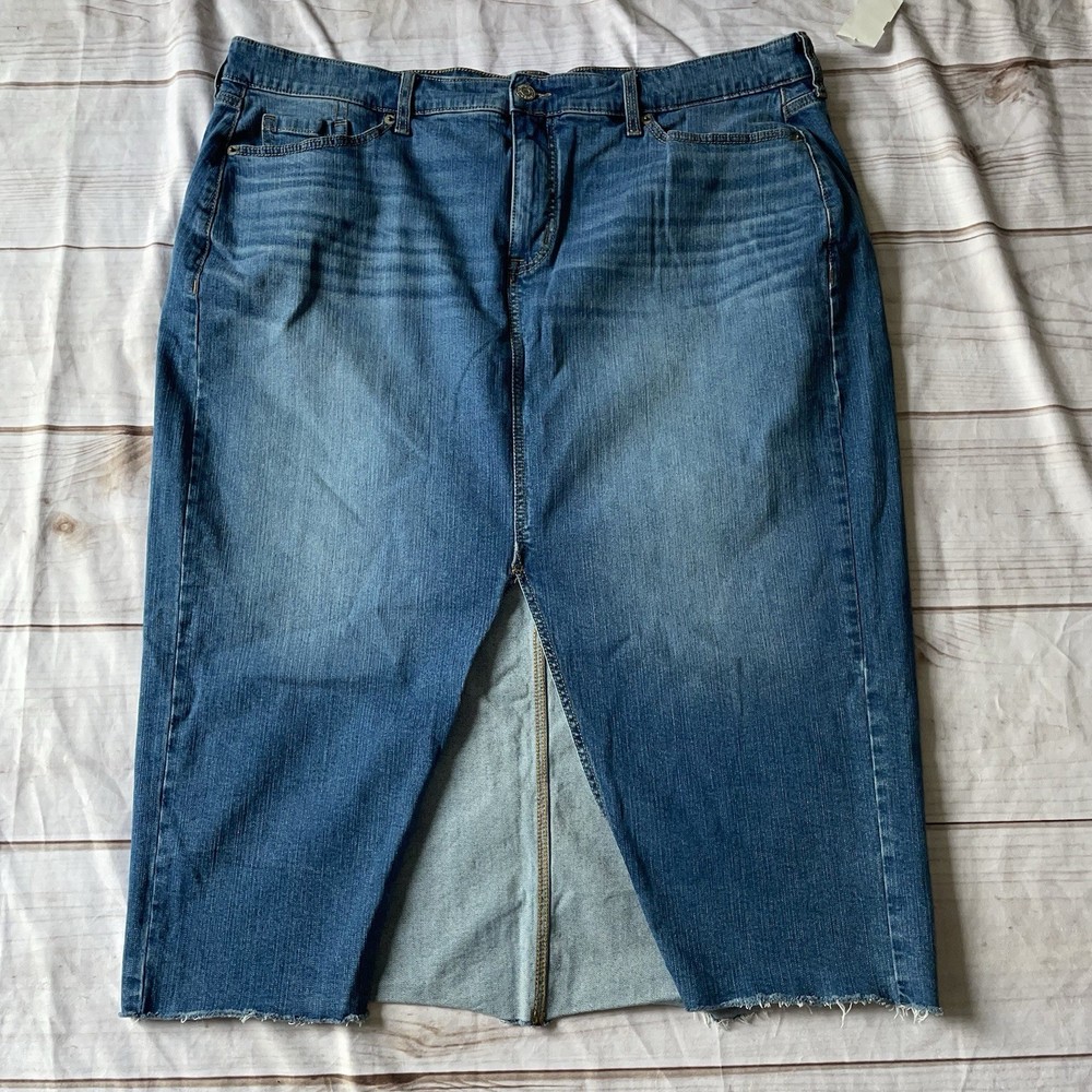 Torrid Women’s Size 20 Knee Length Stretchy Denim Jean Skirt N1