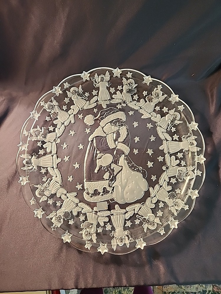 Mikasa Santa Choir Round Hostess Platter 15
