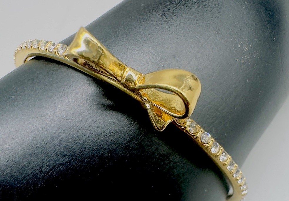 Kate SPADE Love Notes Gold Bow and Pave Crystal Band Hinged Bracelet Bangle