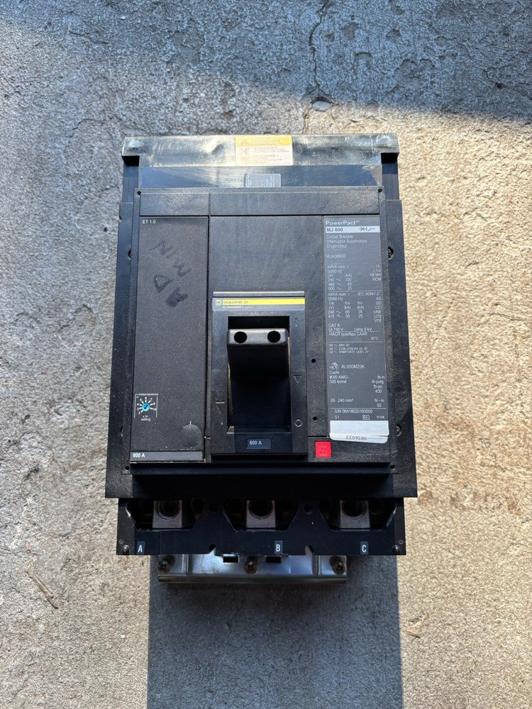 Square D MJA36600 3 Pole 600 Amp 600V I-Line PowerPacT Circuit Breaker