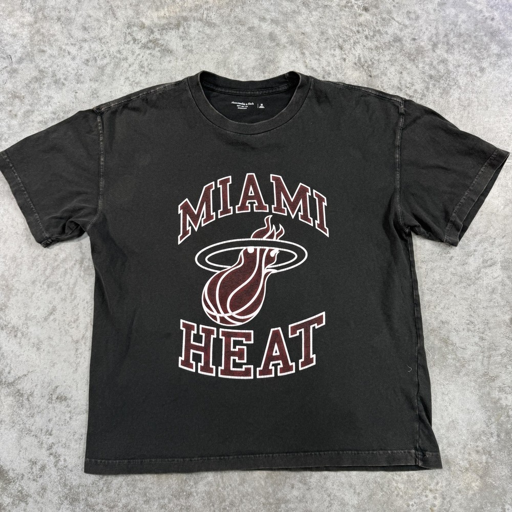 Miami Heat Shirt Mens Medium Abercrombie NBA Basketball Oversized Tee Crewneck