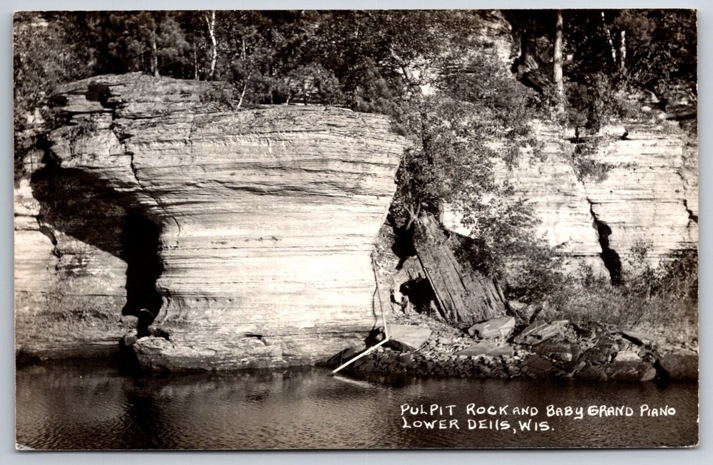 RPPC~Pulpit Rock & Baby Grand Piano Lower Wisconsin Dells~Real Photo Postcard