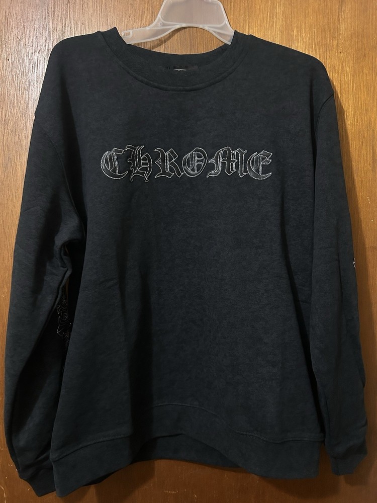 Gray Chrome hearts long Sleeve , Size large brand New And Ready To Ship🔥