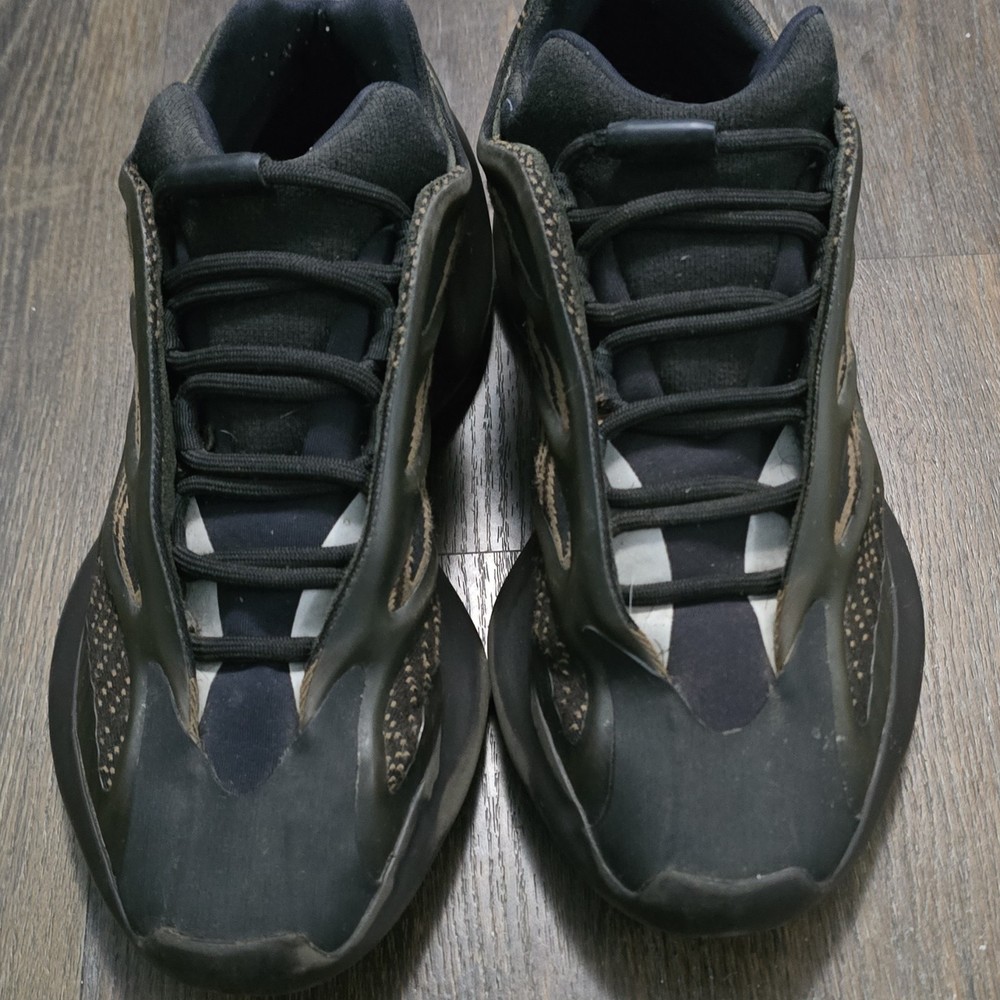 adidas Yeezy 700 V3 Black Brown Low Top Men's Lace-Up Athletic Sneakers