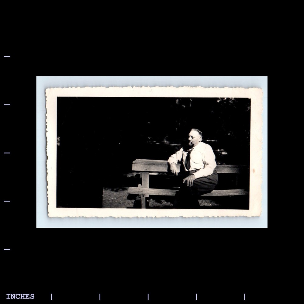 Old Vintage Photo MAN SMOKING TOBACCO PIPE ON BENCH
