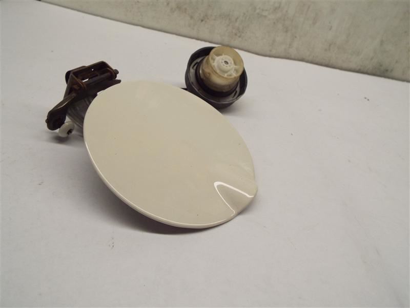 GRANDCHER 2008 Fuel Filler Door 223854