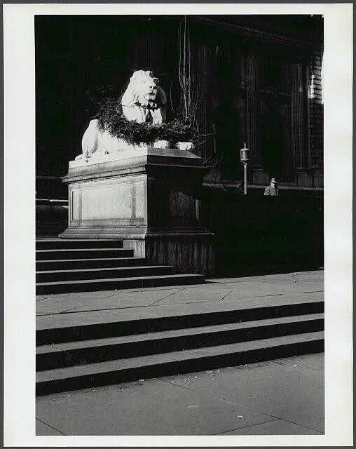Photo:Manhattan New York City NY Public Library Lion 1958 Wreath Steps