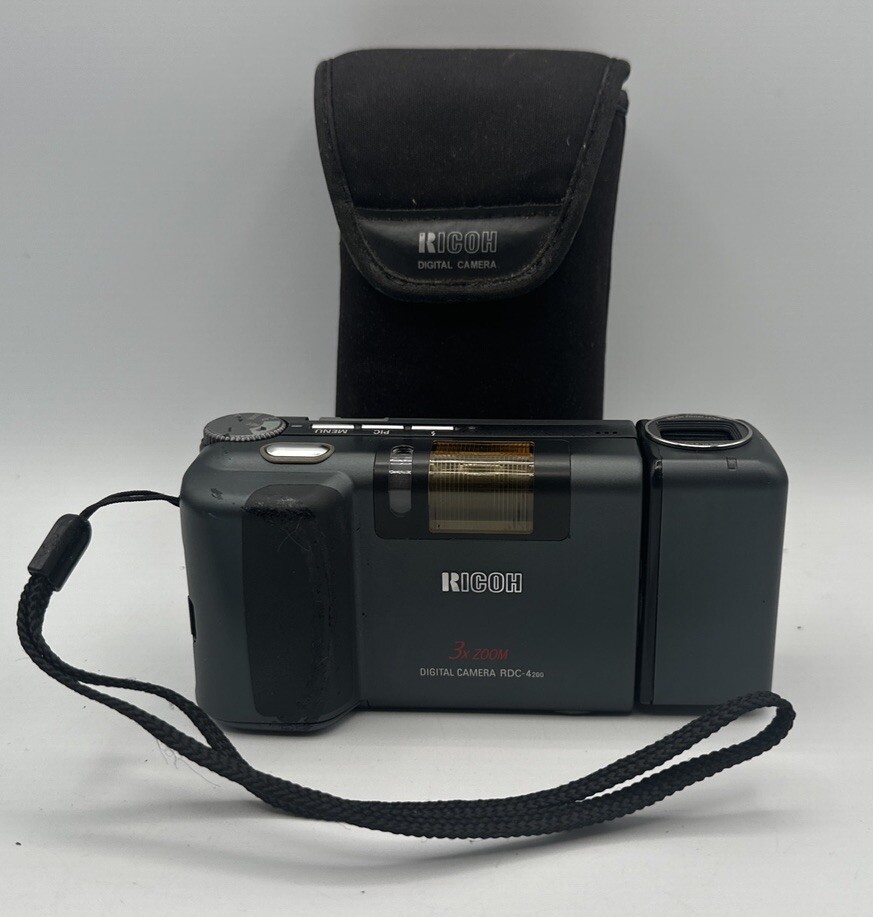 Ricoh RDC-4 200 Compact Digital Camera Untested Free Shipping With Case