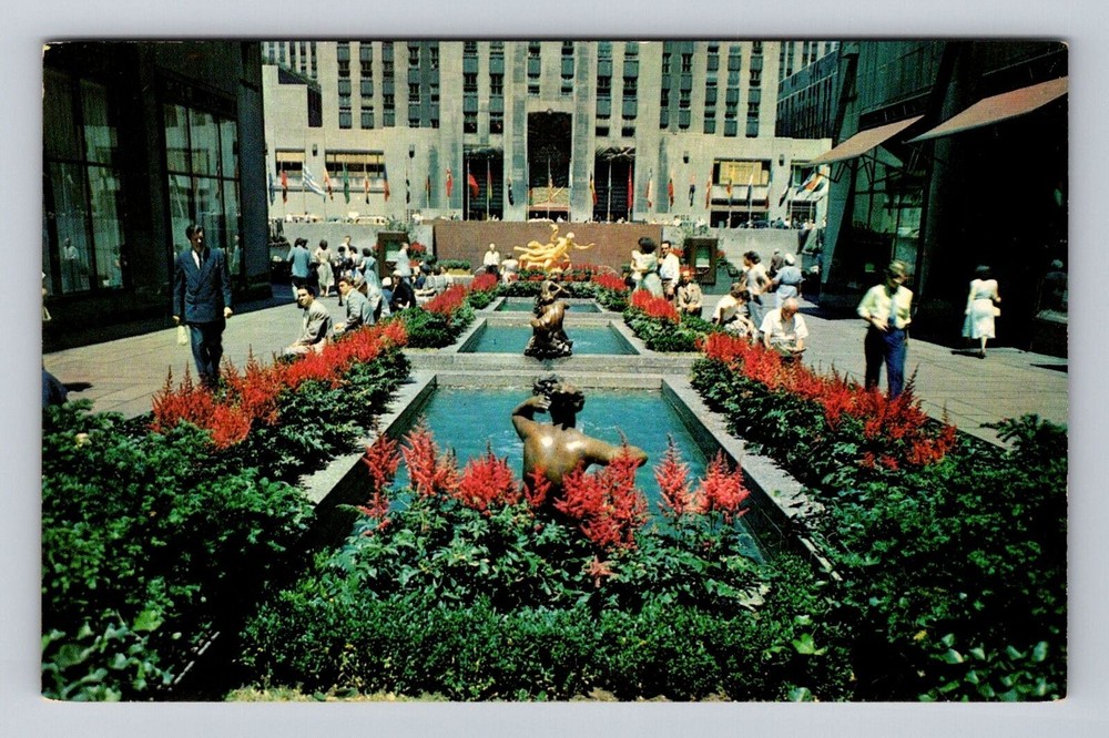 New York City NY, Rockefeller Center Garden Plaza, Vintage Souvenir Postcard