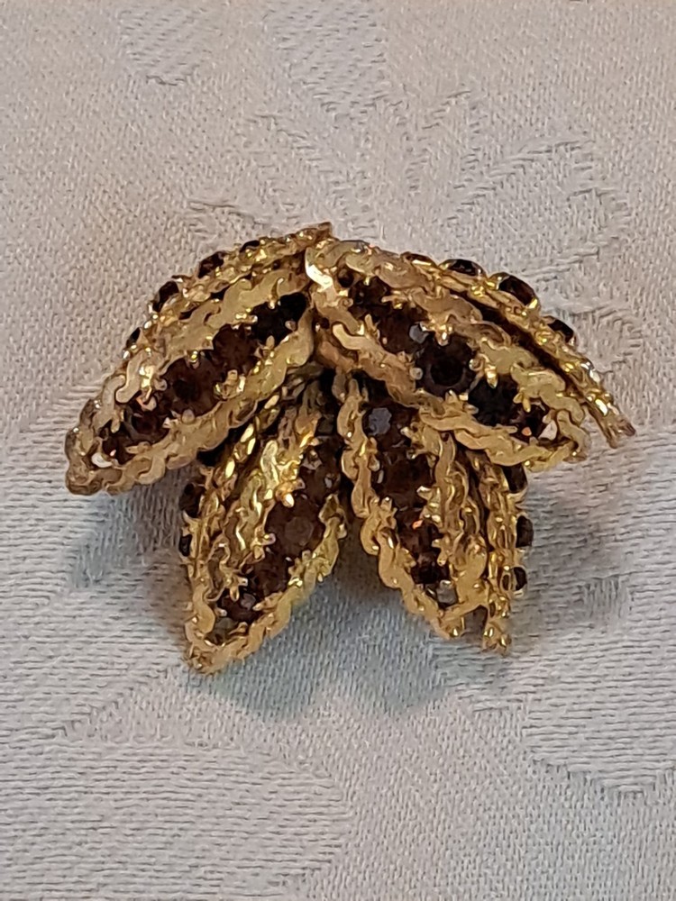 Vintage Root Beer Rhinestone Gold Tone Leaves Unique Brooch Stunning 😍
