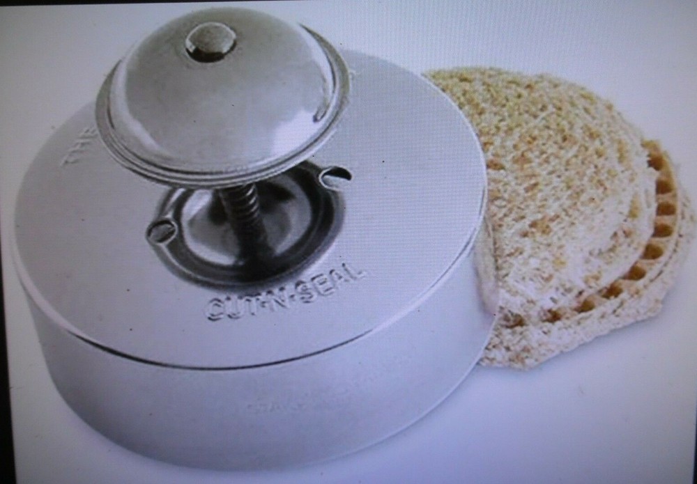The Pampered Chef Cut N Seal, Medium, 3-1/2-Inch #1195   (V2)