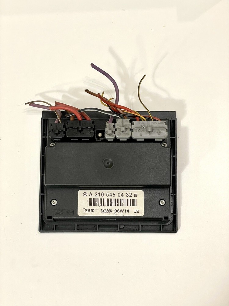Mercedes-Benz E-CLASS W210 Comfort Control Module Unit  OEM A2105450432