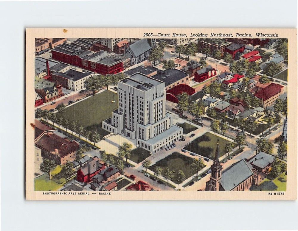 Postcard - Court House, Looking Northeast - Racine, Wisconsin