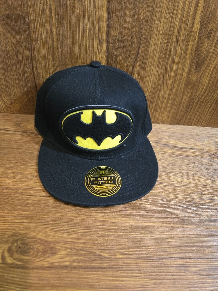 Batman Fitted Flatbill Cap with Black and Yellow Embroidered DC Comics Patch s11