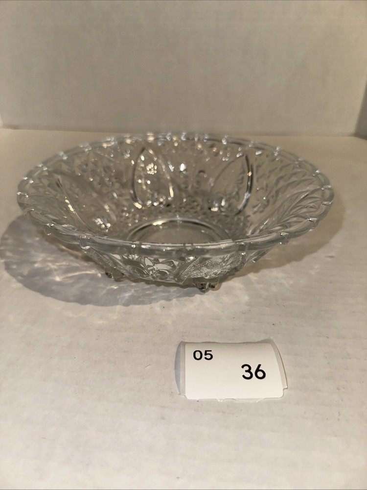 Vintage  KIG Malaysia Crystal Glass Heart Design Serving Bowl Scalloped 6 3/4