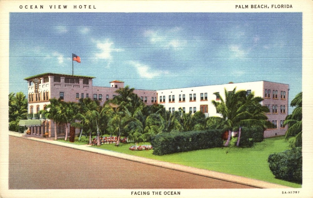 Ocean View Hotel and beach Palm Beach Florida FL ~ 1930s vintage postcard
