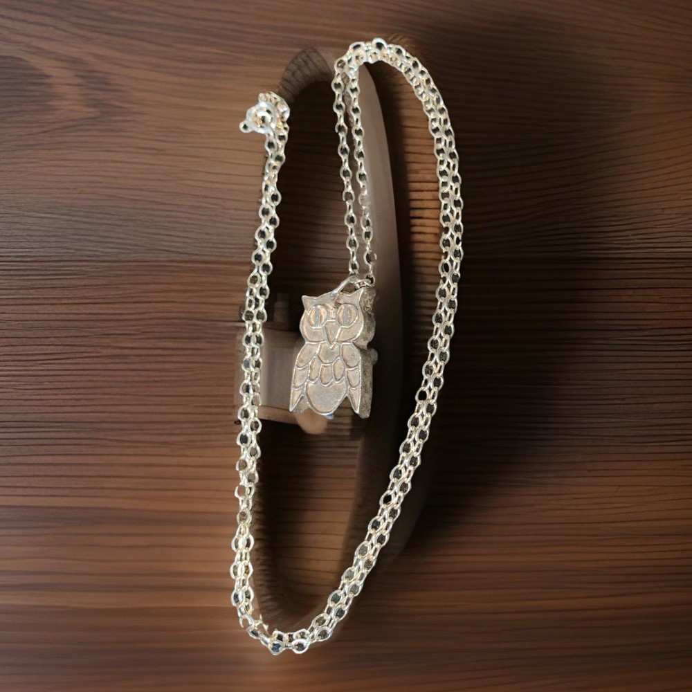Vintage Owl Pendant Necklace 20” Chain