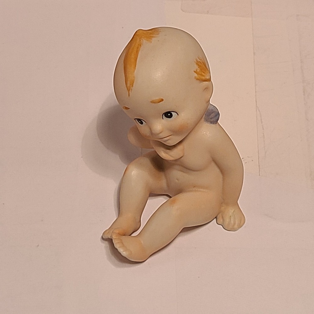 Kewpie Figurine Sitting Rosie O Neil Enesco Porcelain Vintage