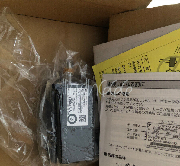 One New YASKAWA SGMAV-A5ADAB1 AC SERVO MOTOR