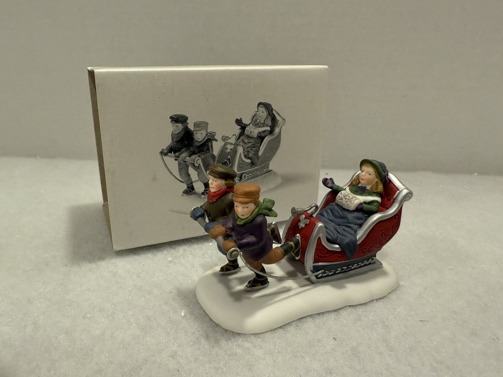 DEPT 56 WINTER SLEIGHRIDE SNOW VILLAGE HERITAGE 5825-4 W/ Box