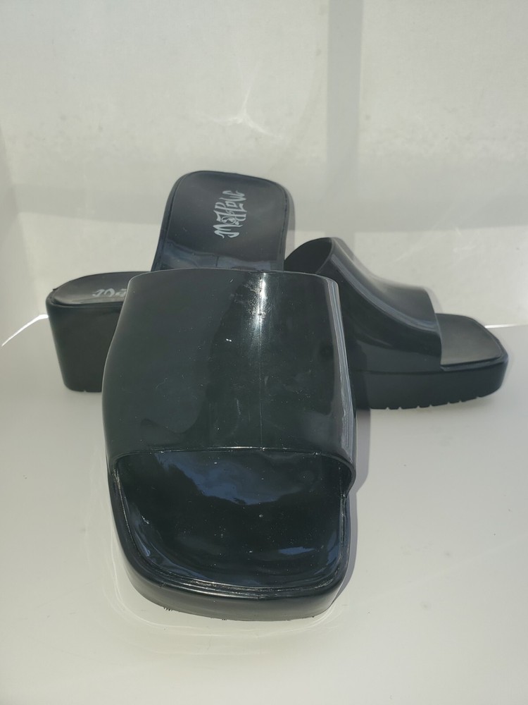 Mad Love Sandals Womens Sz 7 Casual Open Toe Slip On Jelly Heels Slide Black