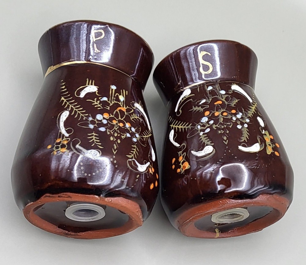 Vintage Redware Pottery Brown Salt and Pepper Shaker Set Moriage Japan 3