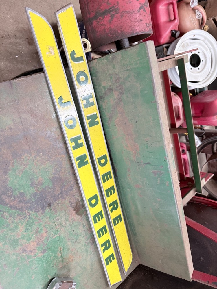 John Deere 2510 2520 3010 3020 4010 4020 Emblem name plate PAIR