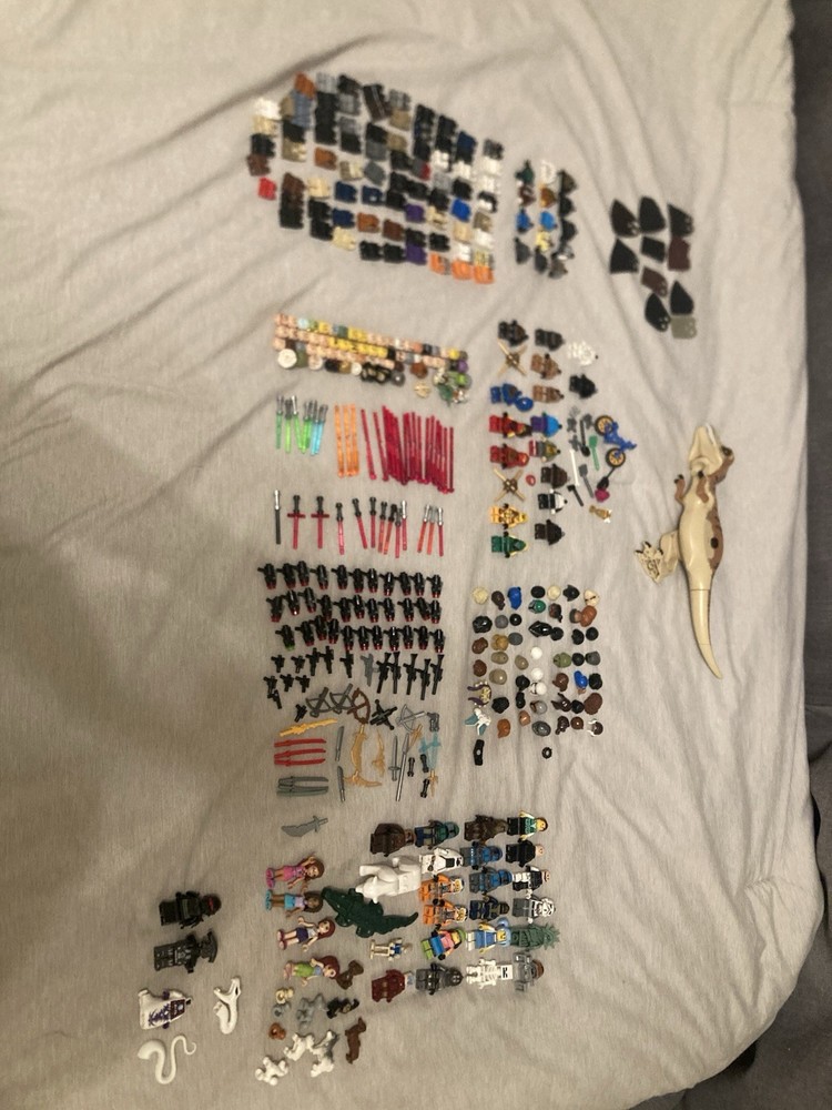 Lego Minifigure lot with rare accessories and parts