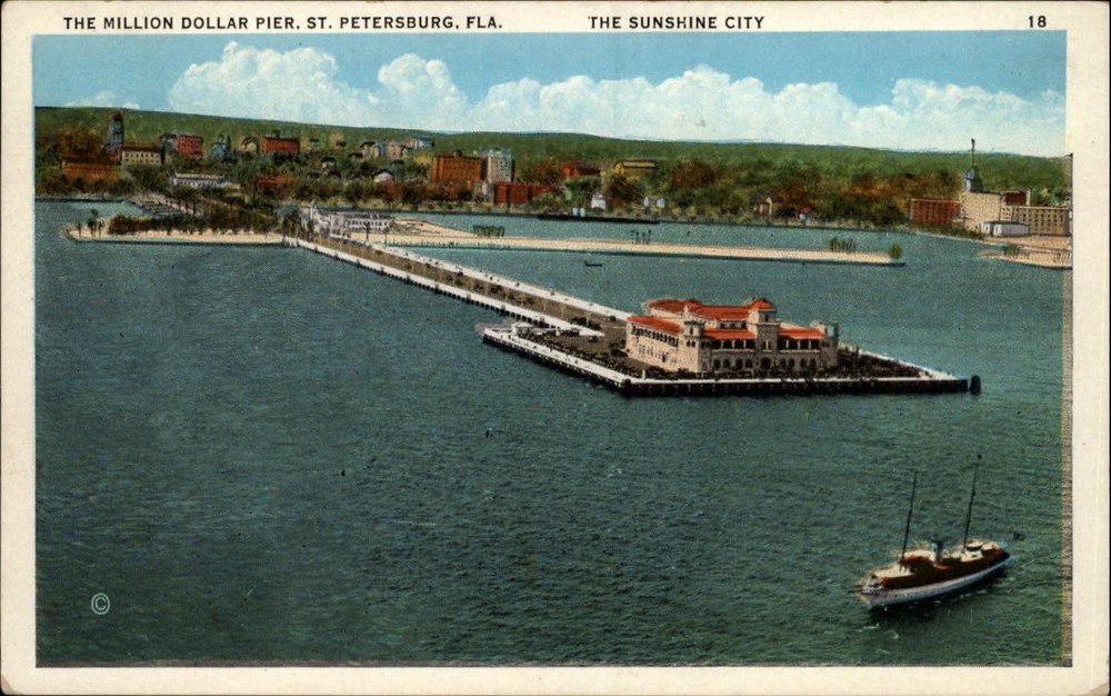Million Dollar Pier St Petersburg Florida boat ~ 1920s vintage postcard