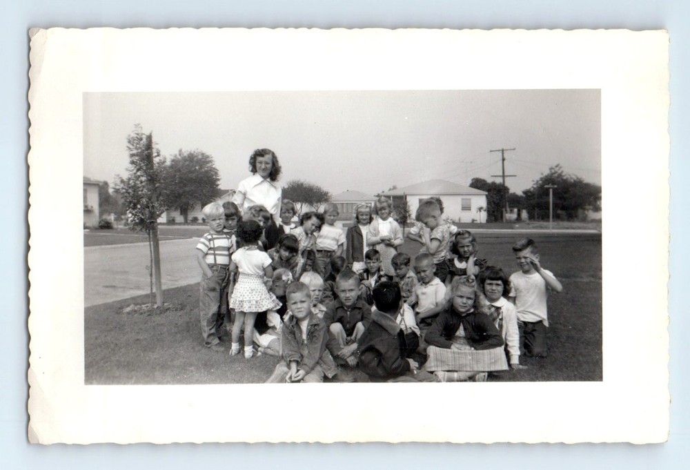 Old Vintage Photo WOMAN BOYS GIRLS CHILDREN IN YARD CHILDREN GROUP PICTURE