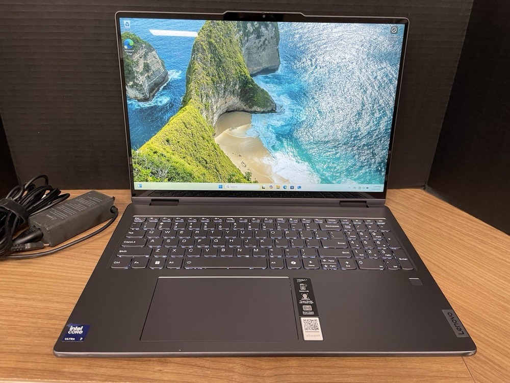 Lenovo Yoga Ultra 7 2-in-1 1tb 16 gb ram 1.70 GHz windows 11 touchscreen