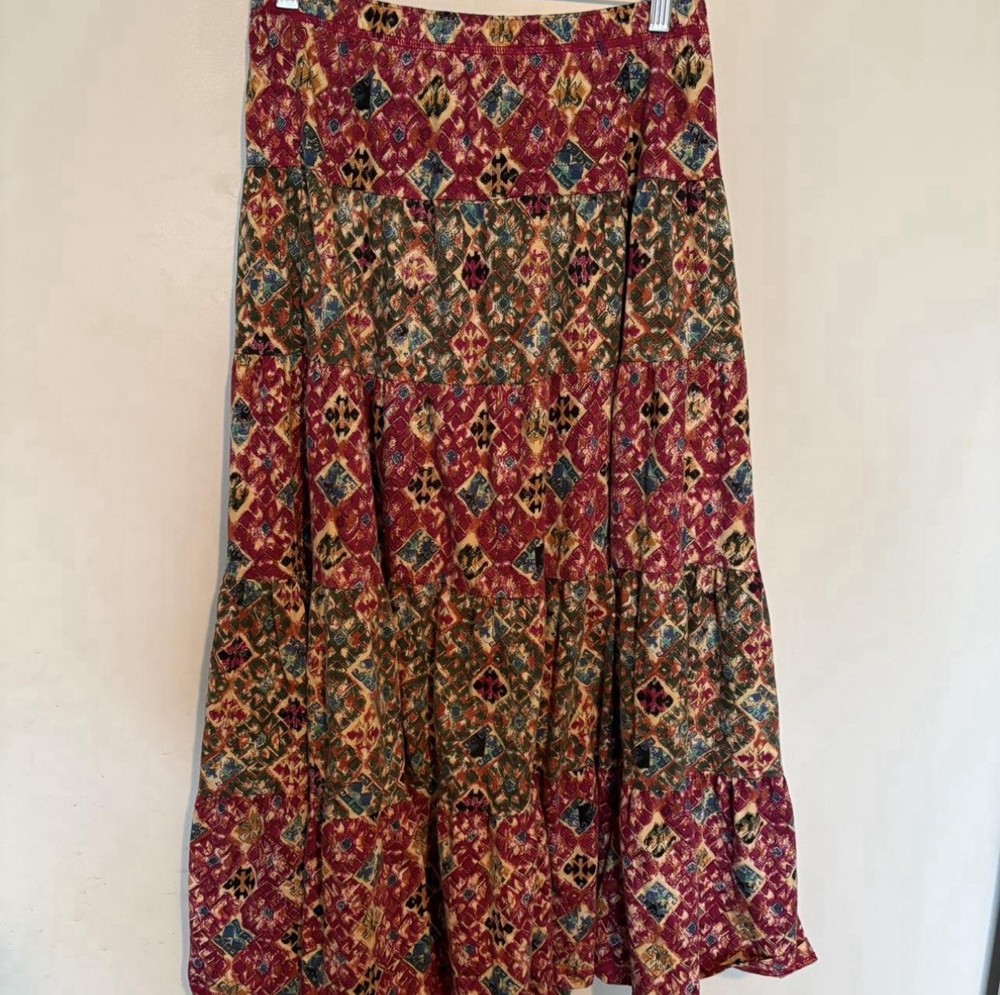 Vintage Tiered Maxi Skirt %100 Cotton No Flaws Size Medium Stretchy Boho Hippie