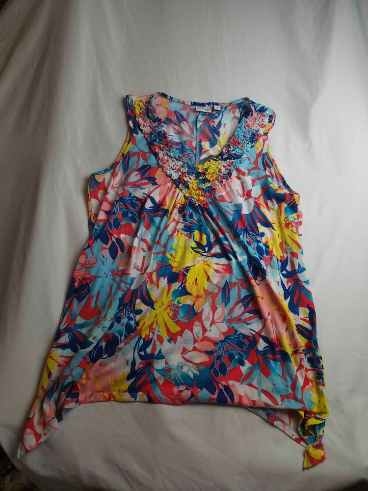 Kim Rogers Tank Top Womens 1X Multicolor Floral Smocked V-Neck Sleeveless Blouse