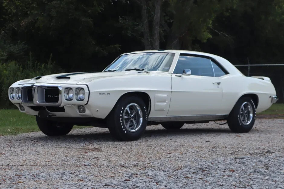 1969 Pontiac Firebird Trans Am Ram Air III | 24
