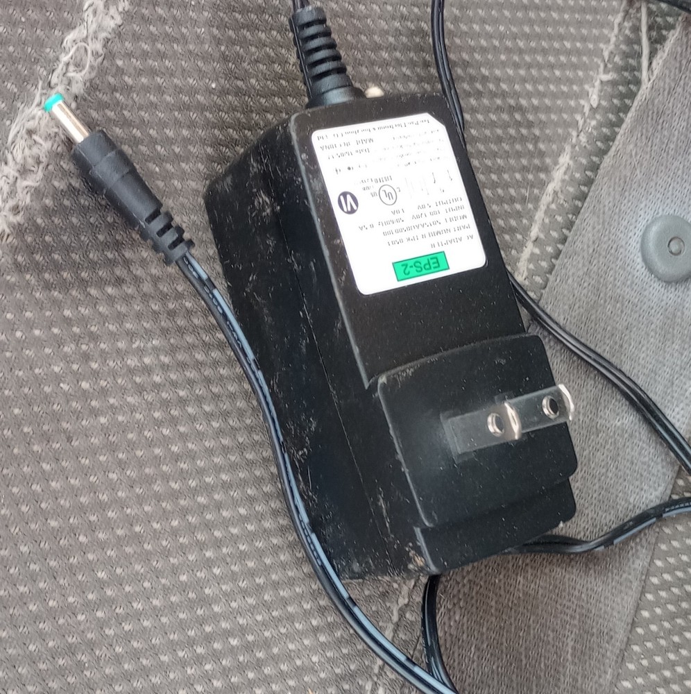 Black AC/DC Adapter 2-Contact AC Male US to 2.1 mm Jack Male 12V EPS-2