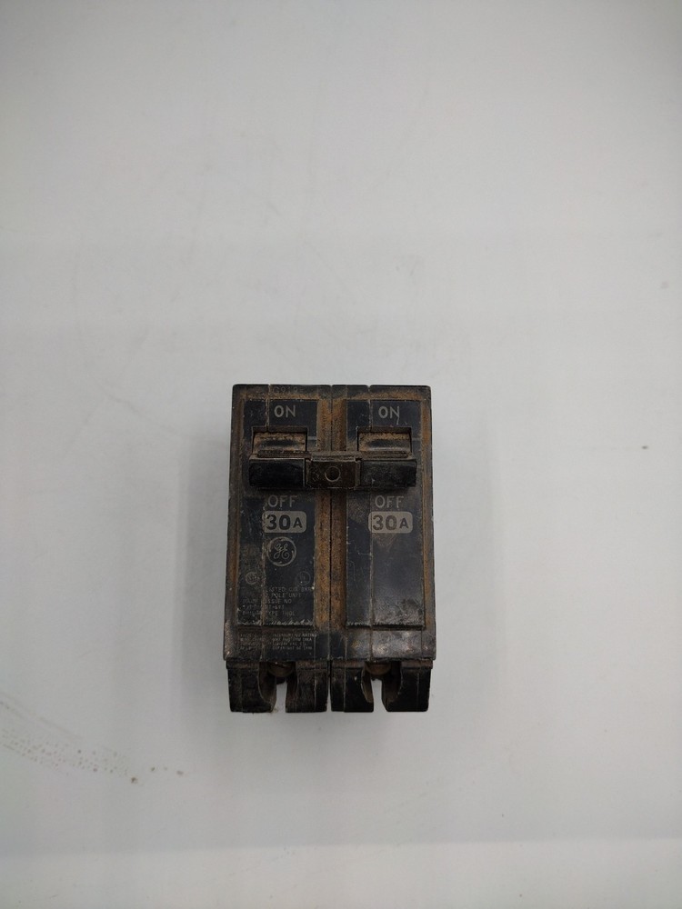 General Electric Circuit Breaker 30 AMP 2 POLE THQL230