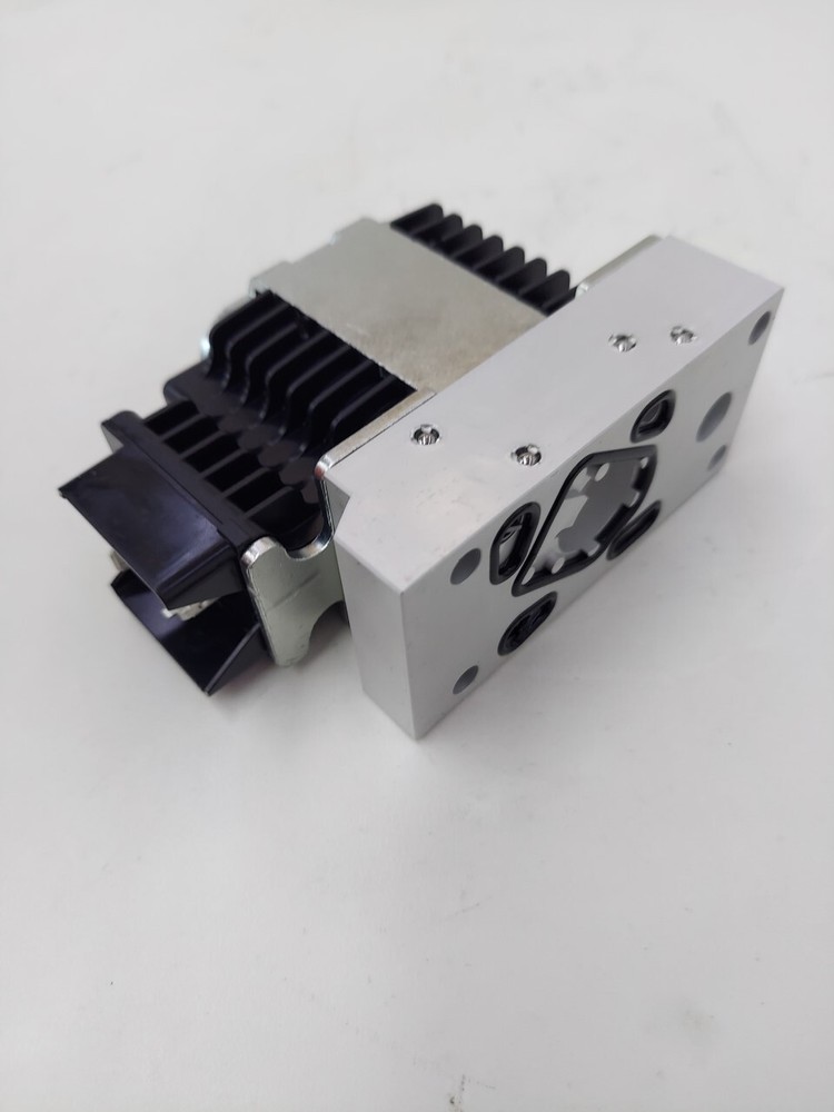 11166836 Danfoss PVEO32-ACTUATOR--S7-1x4DIN-3W.O-12V(157B4216 157B4226)