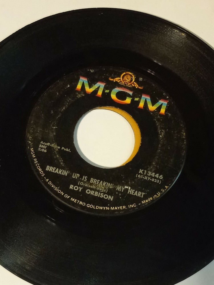 ROY ORBISON .. BREAKIN' UP IS BREAKIN' MY HEART / WAIT .. 45-MGM