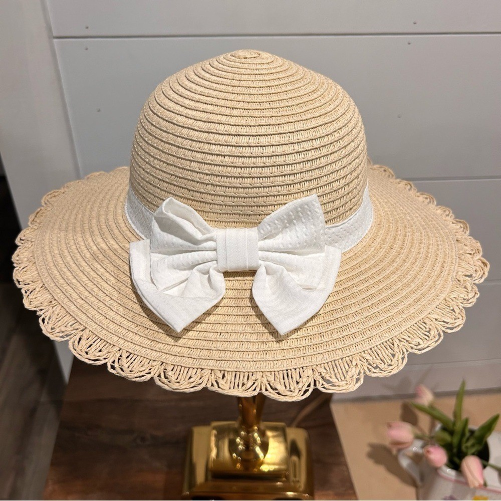 Girl's Easter/Summer Straw Sun Scalloped Edge Hat with White Ribbon Bow