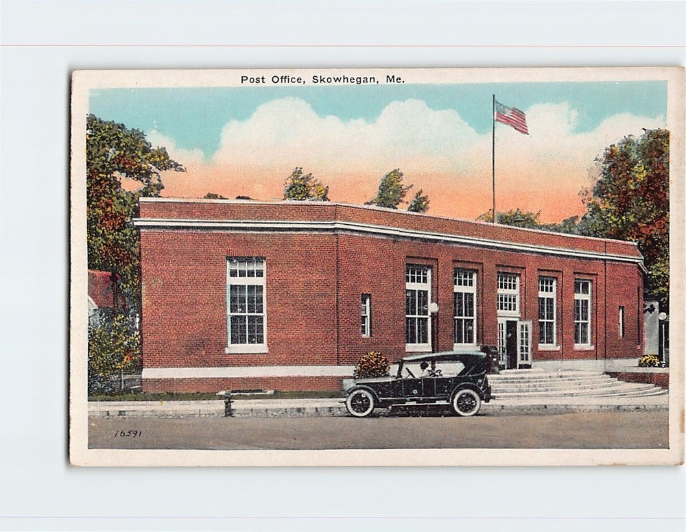 Postcard Post Office Skowhegan Maine USA