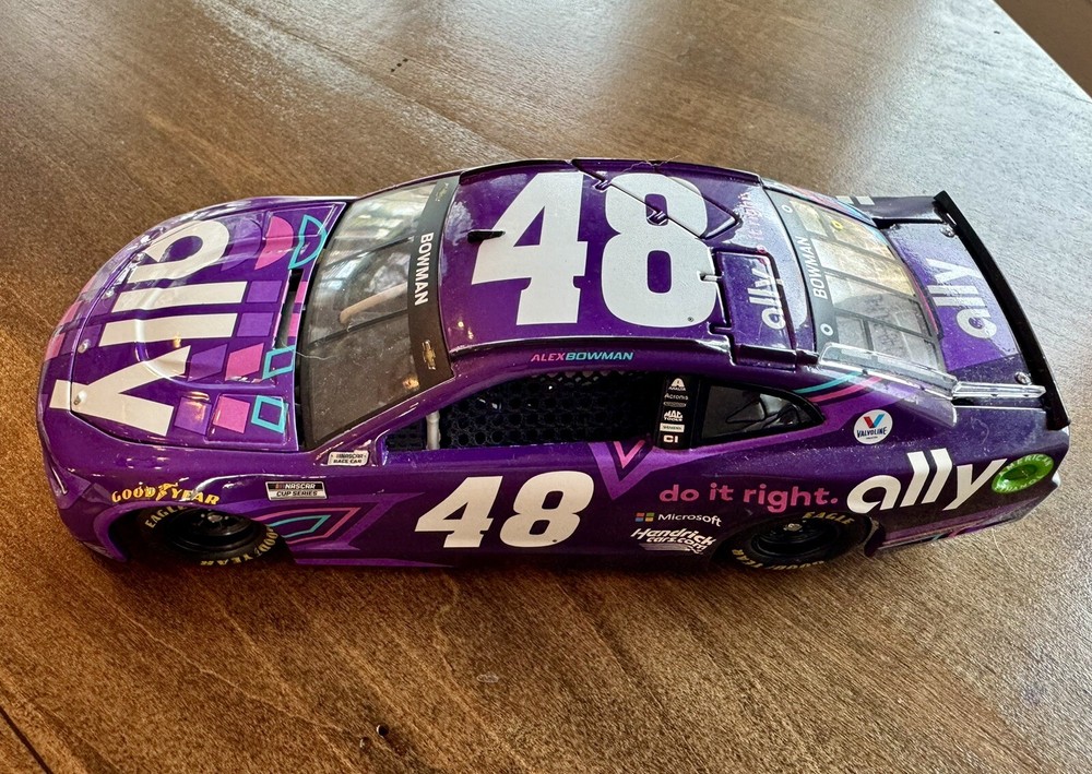 2021 NASCAR Alex Bowman #48 Ally Color Chrome 1:24 Diecast